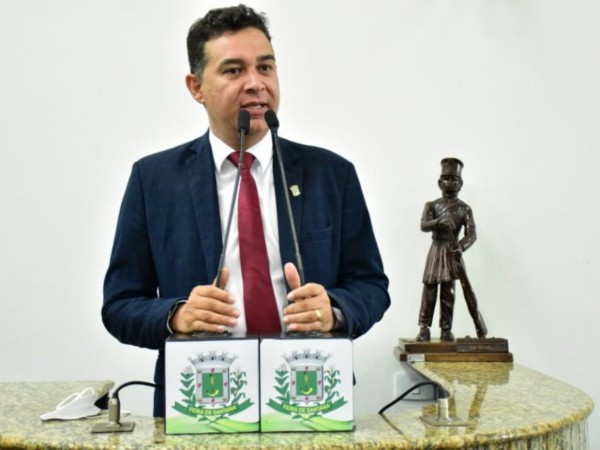 Câmara de Feira avança na implantação da Polícia Legislativa e novos cargos efetivos