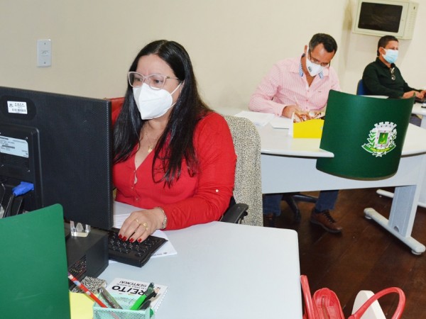 Exclusivo: antecipação do salário de junho do servidor municipal é garantida por Colbert