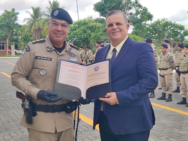 Presidente da ACEFS, Genildo Melo recebe Título de Amigo da Polícia Militar em Feira de Santana