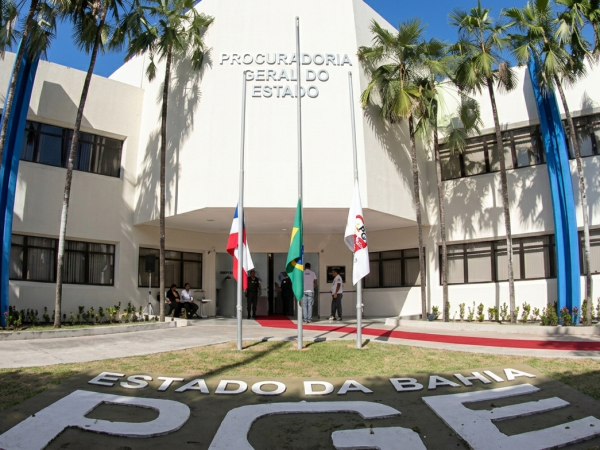Levantamento da PGE aponta que 225 pacientes graves aguardam por regulação na Bahia
