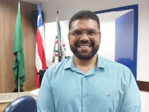 Secretário promete solução para piso salarial da enfermagem na UPA da Queimadinha