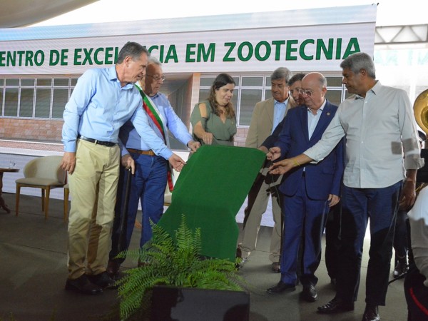 Centro de Excelência em Zootecnia do Senar é inaugurado em Feira