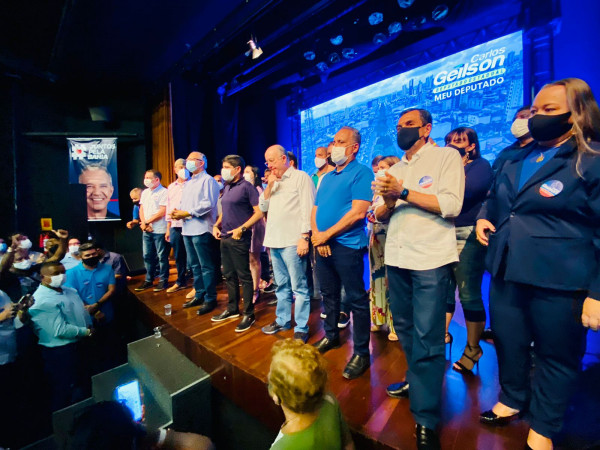 Em evento de Geilson, José Ronaldo lança Zé Chico candidato a deputado federal; banho de gelo em Dayane Pimentel