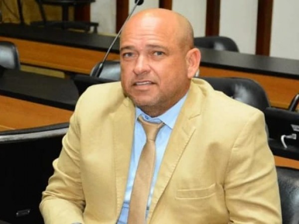 Binho Galinha apresenta emendas para saúde, esporte, cultura e saneamento, em diversos municípios baianos