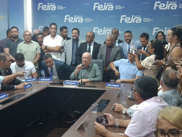 Hospital Municipal é uma “grande ousadia”, diz José Ronaldo ao lançar edital da obra