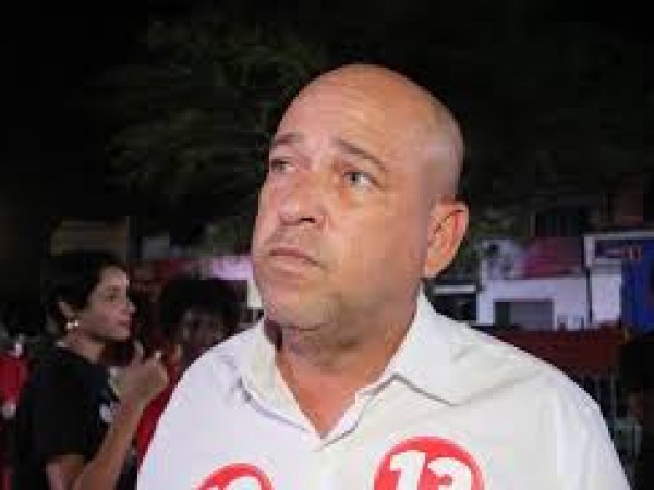 Deputados decidem nesta sexta (10) sobre futuro de Binho Galinha
