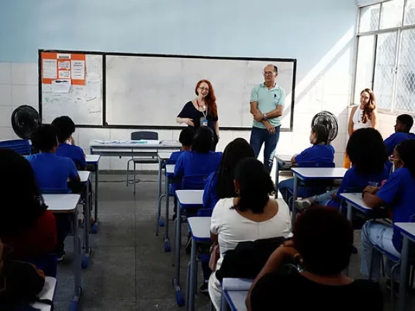 Precatórios: dinheiro começa a ser pago aos professores do Estado