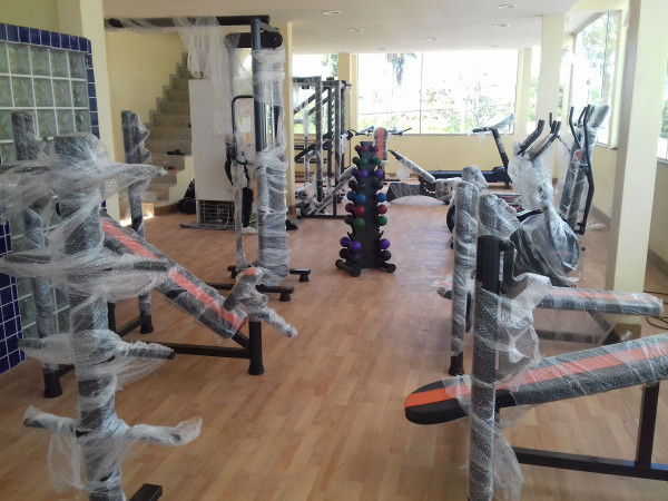 Colbert decreta novas medidas contra covid-19: cultos religiosos e academias têm redução de público