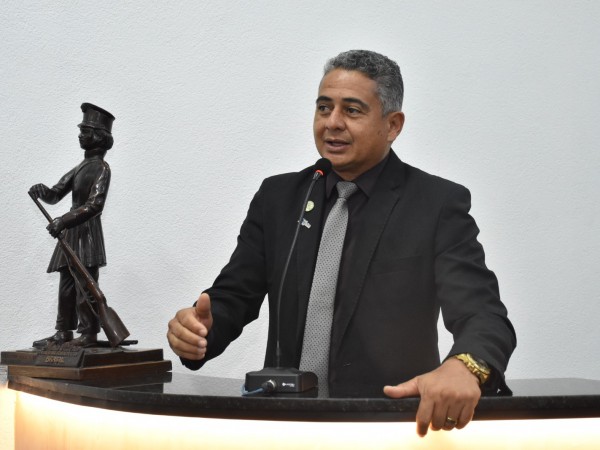 De volta à Câmara, Jurandy Carvalho quebra o silêncio e crava: “serei candidato”