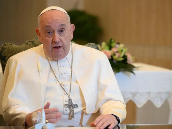 Vereadores homenageiam o Papa Francisco com minuto de silêncio em sessão da Câmara