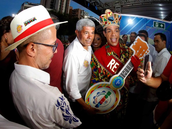 Governador Jerônimo faz balanço parcial do Carnaval 2026 e cumpre agenda de entregas no interior da Bahia