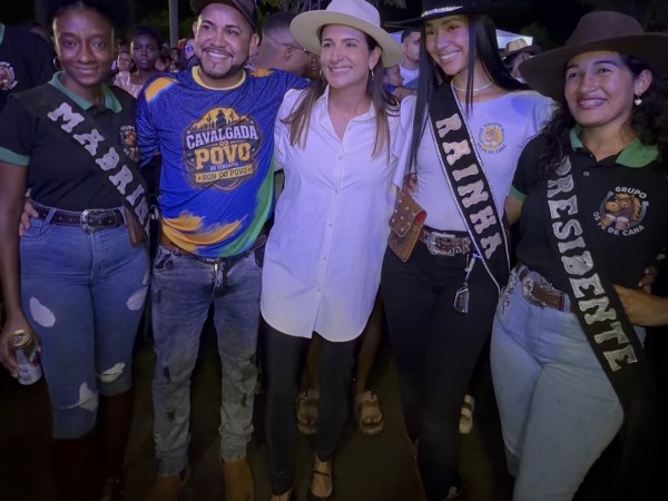 Cavalgada de Ron do Povo reúne grande público e reforça tradição sertaneja em Feira de Santana