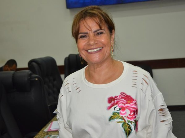 Eremita chegou chegando: gratificações cortadas e mudanças em cargos importante na Câmara