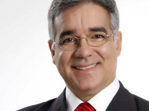 Cor da pele do deputado Zé Neto é alvo de polêmica