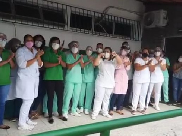 "Tratam a gente pior que cachorro", diz funcionária de Policlínica sobre atraso salarial; colaboradores do Feira X cruzam os braços