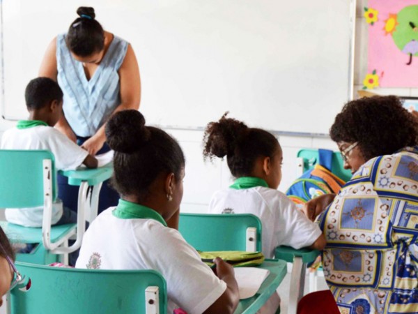 Prefeitura de Feira vai contratar 300 professores através de REDA
