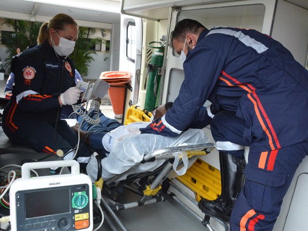 Morte em duas rodas: metade dos atendimentos do SAMU em 2022 foi de acidentes de moto