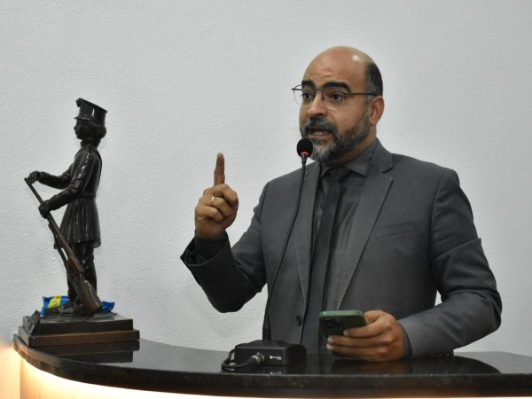 Desmonte do Planserv: "Tem médico que chega a receber R$ 13 por uma biópsia", expõe vereador