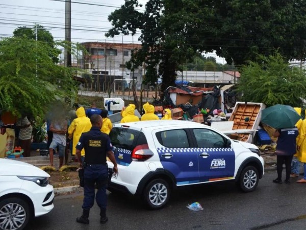 Morte de venezuelano em casa de passagem em Feira é investigada